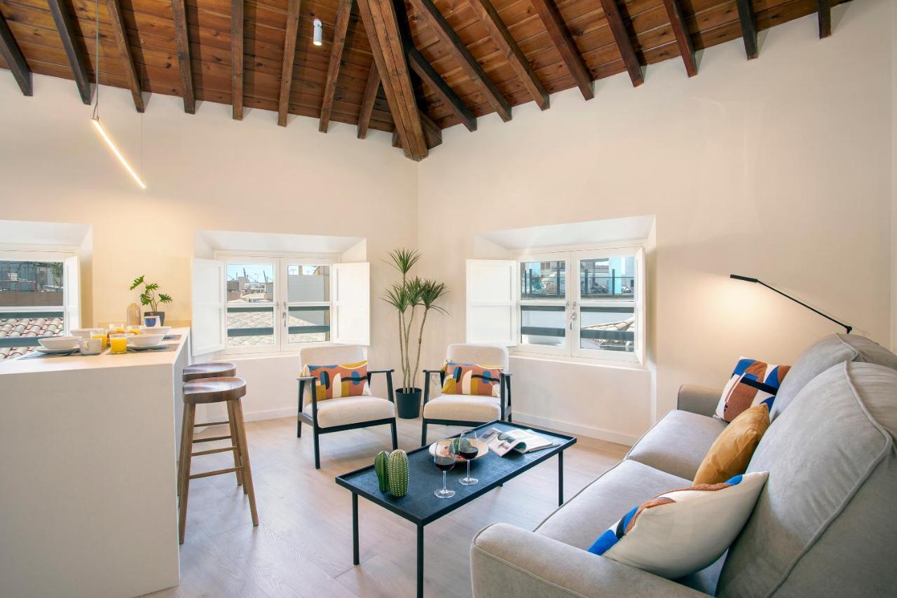 Apartamentos Thyssen Cisneros By Rent Me Málaga Extérieur photo