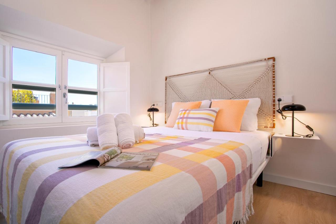 Apartamentos Thyssen Cisneros By Rent Me Málaga Extérieur photo
